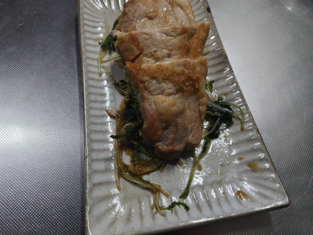 ステーキと水菜
