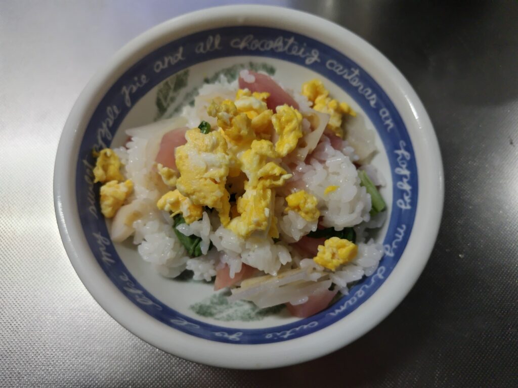 れんこん甘酢漬け生ちらし寿司