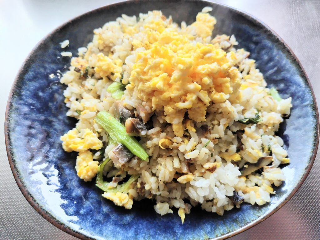 小松菜としめ鯖のチャーハン