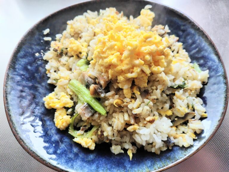 小松菜としめ鯖のチャーハン