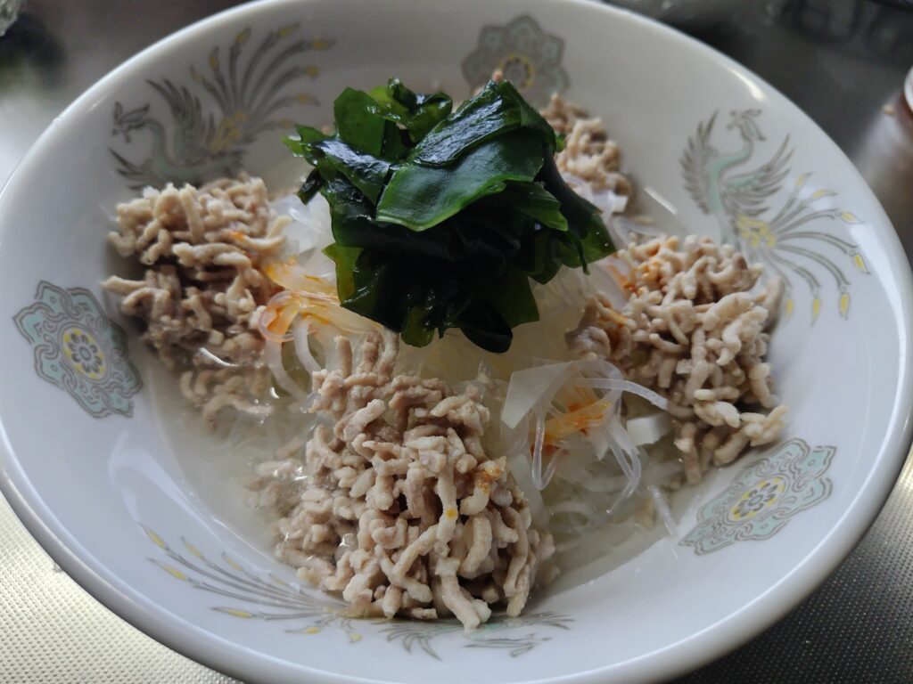 冷春雨スープわかめのせ