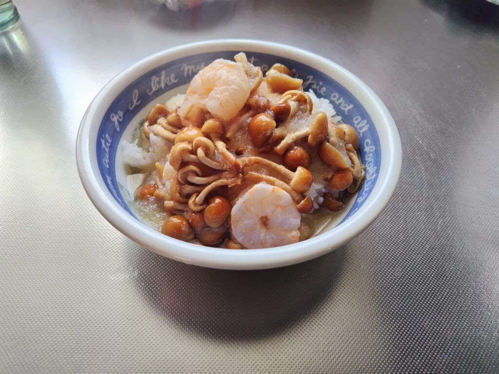 なめこおろし丼 完成