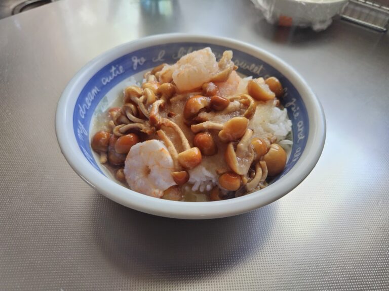 なめこおろし丼