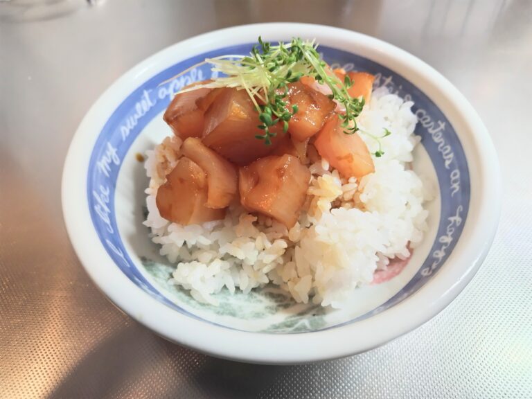 クレソンスプラウトのせ鉄火丼